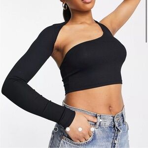 Black Crop top. NWT.